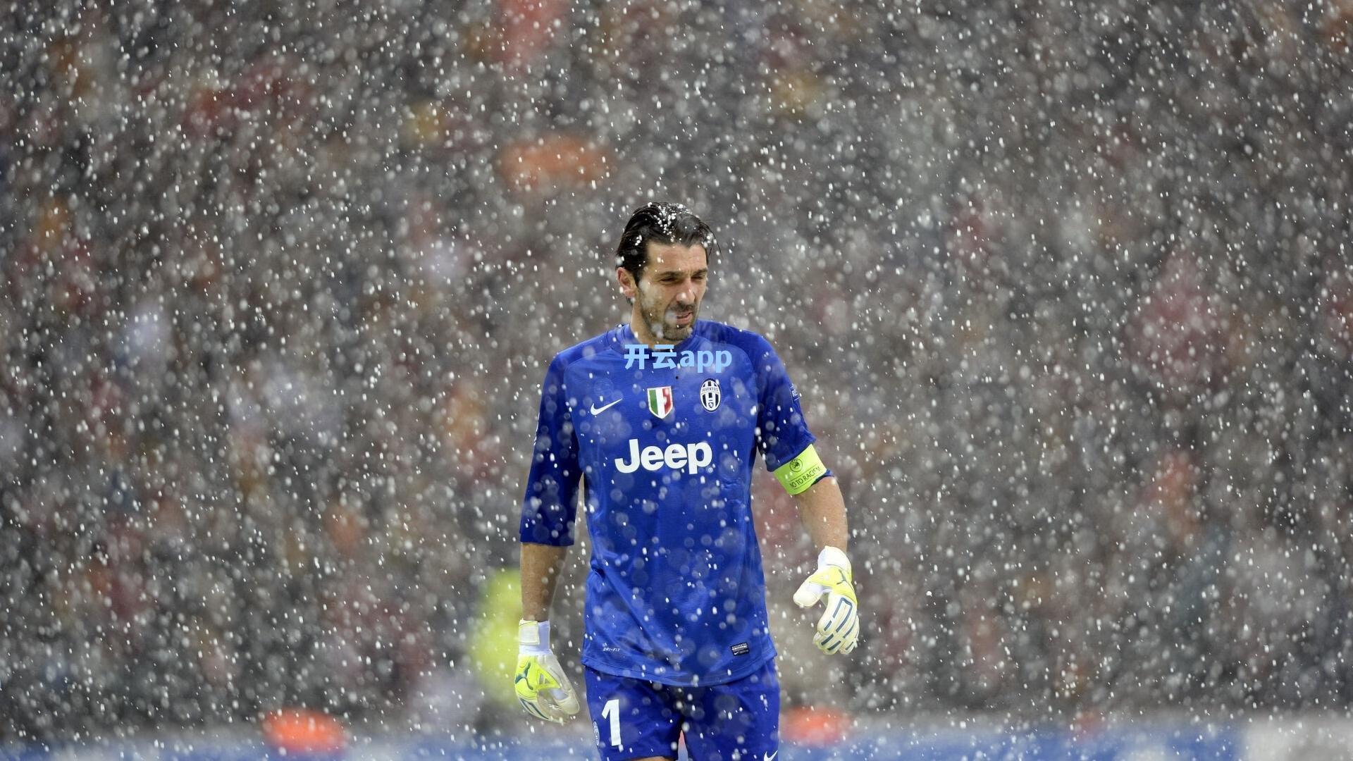 国米完胜暴露罗马危机，魔力鸟光环消散，争四前景堪忧