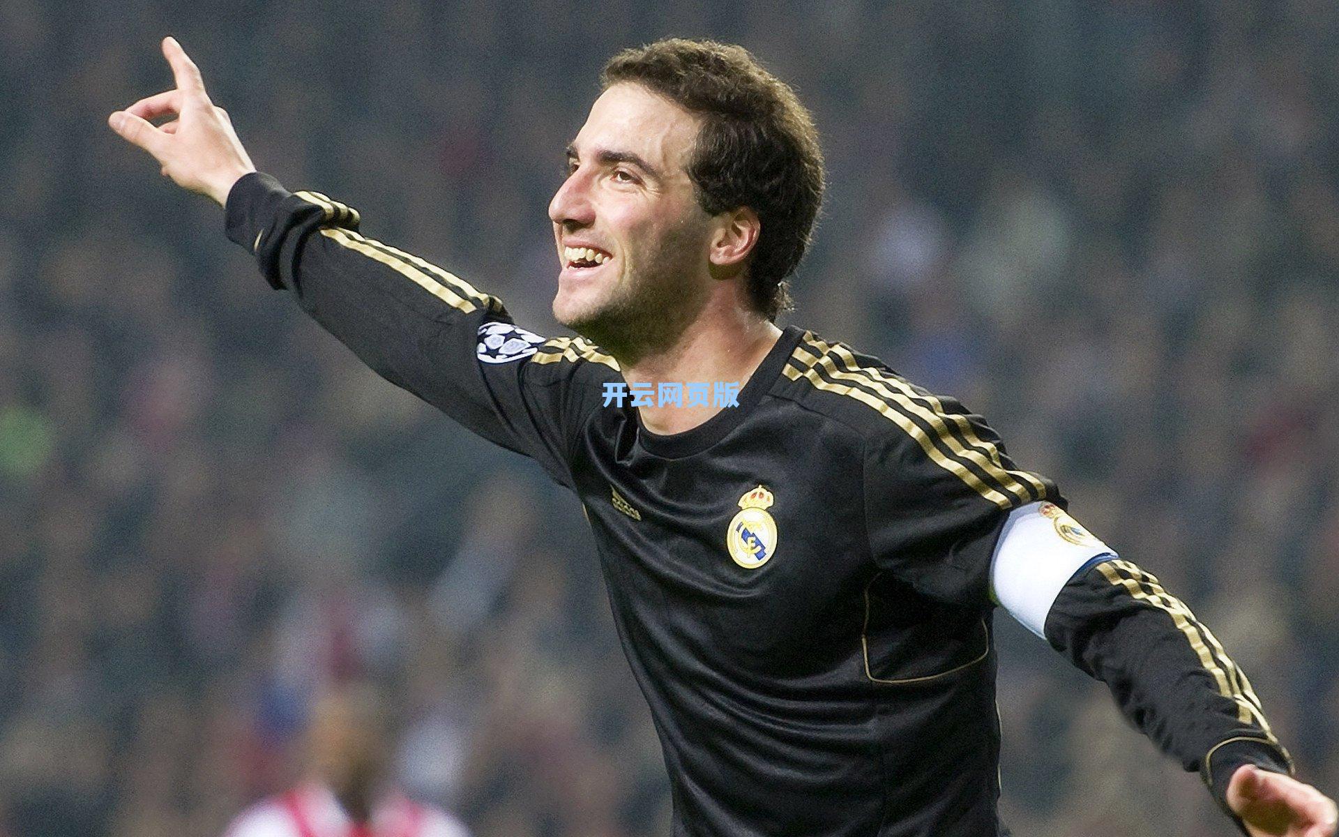 邮报独家，马拉西亚租借埃尔切告别炸弹小组，生涯转折点浮现